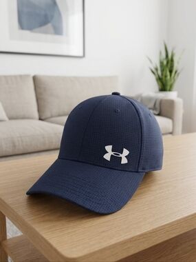 Under Armour Breathable Everyday Cap, slightly used